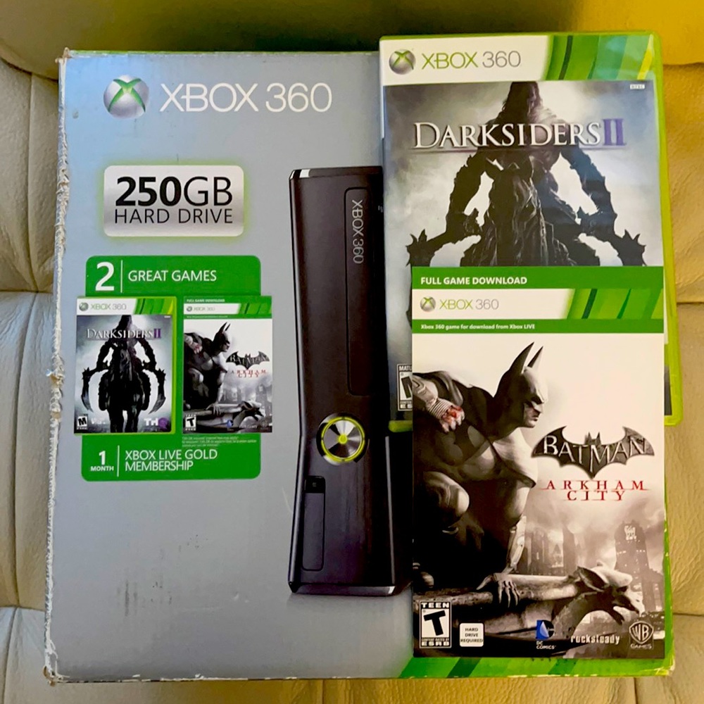 XBOX 360 250GB - Great Condition!